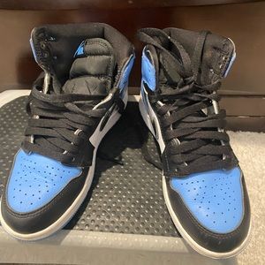 Unisex youth air Jordan 1 mid top blue sneakers 4